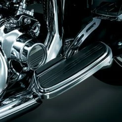 Kuryakyn Traditional Style Right Side Floorboard Boot Guard For FLT And FLST